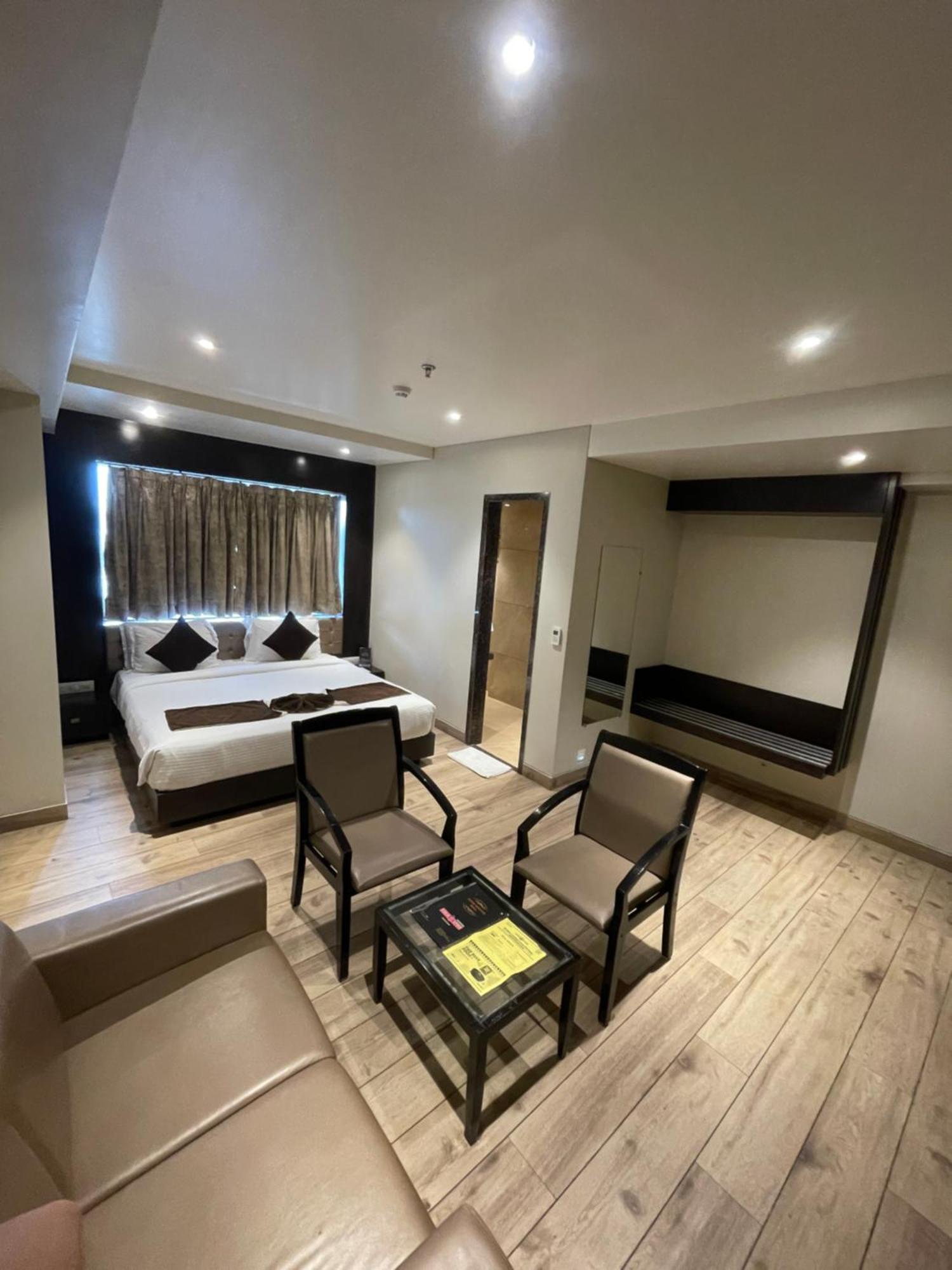 Hotel Virgo Sumeru Бхавнагар Екстер'єр фото