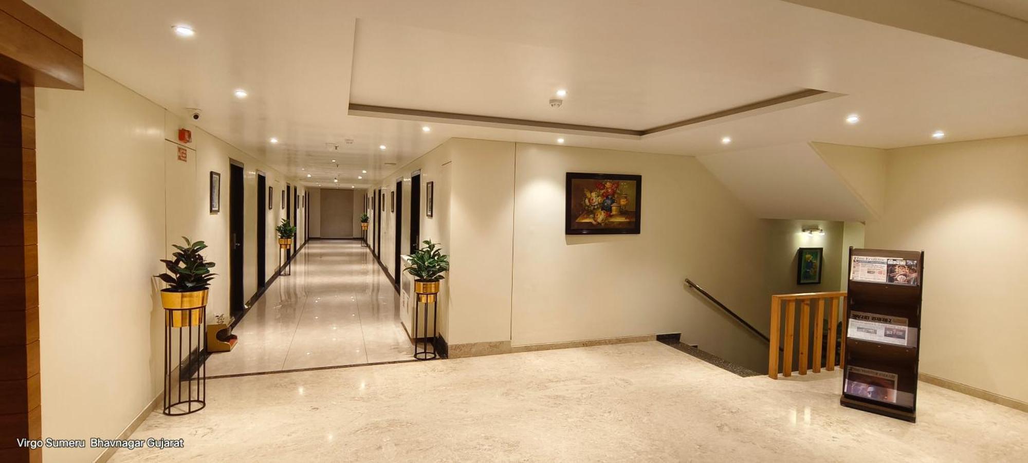 Hotel Virgo Sumeru Бхавнагар Екстер'єр фото